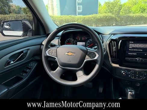 Used 2020 Chevrolet Traverse LS FWD image 13