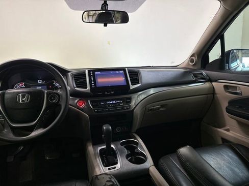 Used 2018 Honda Pilot EX image 30