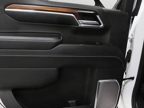 Used 2024 GMC Sierra 1500 Denali w/ Technology Package image 24