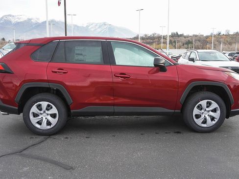 New 2025 Toyota RAV4 LE image 9