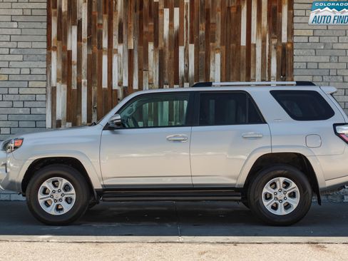 Used 2020 Toyota 4Runner SR5 Premium AWD/4WD image 3