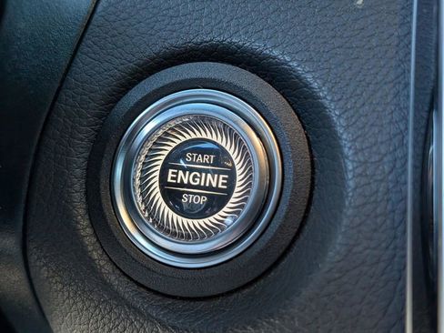 Used 2022 Mercedes-Benz GLC 300 w/ AMG Line image 27