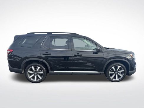 Certified 2023 Honda Pilot Touring image 2