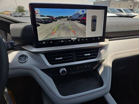 New 2026 Ford Explorer Active w/ Active Comfort Package RWD image 24