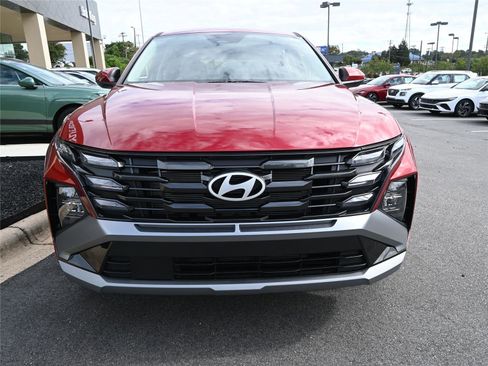 New 2026 Hyundai Tucson SE image 3