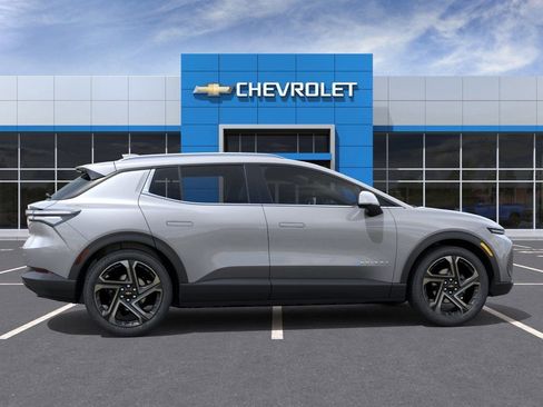 New 2026 Chevrolet Equinox EV LT FWD image 5