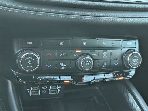 Used 2022 Dodge Durango GT image 16