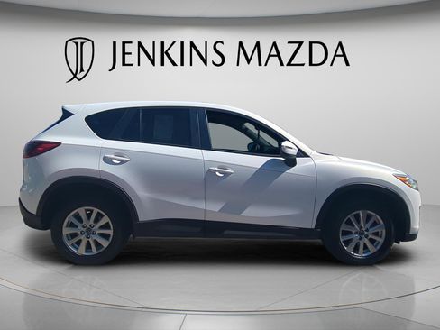 Used 2016 MAZDA CX-5 Touring image 2