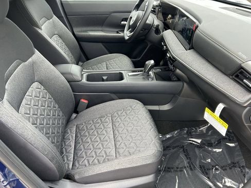 New 2026 Nissan Kicks SV w/ SV Premium Package image 9