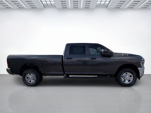 New 2026 RAM 2500 Tradesman AWD/4WD image 2