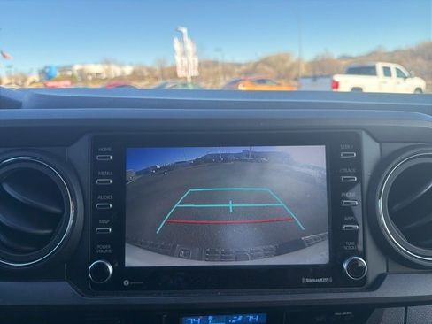 Certified 2023 Toyota Tacoma TRD Off-Road image 17