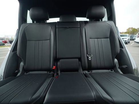 Used 2023 Volkswagen Tiguan SE R-Line image 33