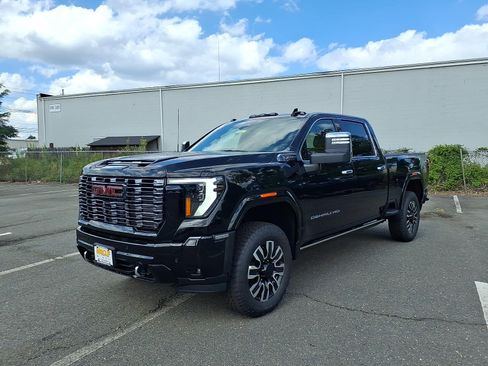 New 2026 GMC Sierra 2500 Denali Ultimate w/ Max Trailering Package AWD/4WD image 3