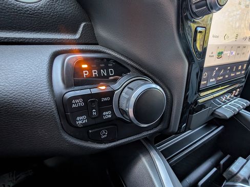 Used 2023 RAM 1500 Big Horn image 31