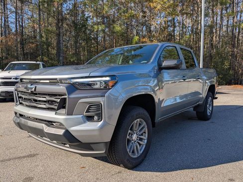 New 2025 Chevrolet Colorado LT w/ LT Convenience Package image 8