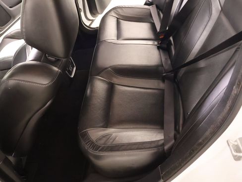 Used 2021 Dodge Charger SXT w/ Leather Interior Group RWD image 12