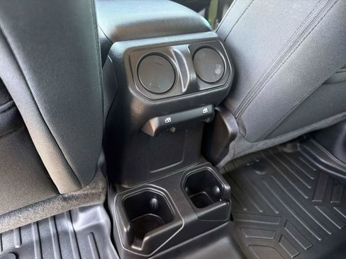 Used 2022 Jeep Wrangler Unlimited Sport AWD/4WD image 15