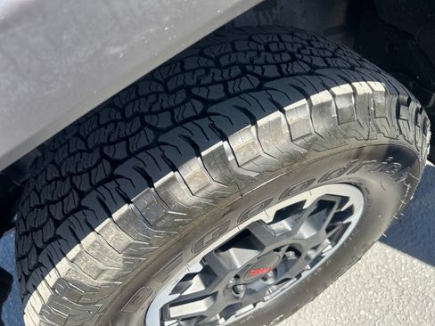 Certified 2026 Toyota Tacoma TRD Off-Road AWD/4WD image 22