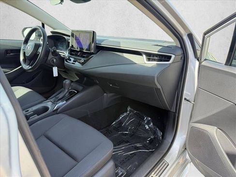 Used 2024 Toyota Corolla LE FWD image 12