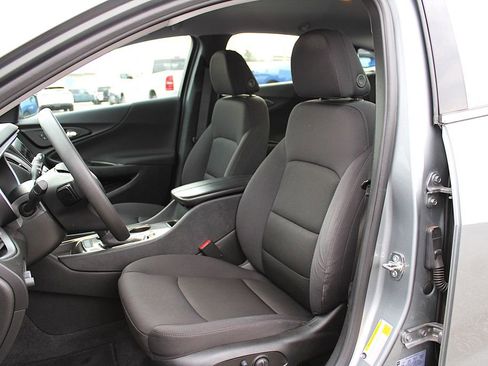 Used 2023 Chevrolet Malibu LT image 6