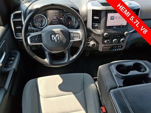 Used 2022 RAM 1500 Big Horn AWD/4WD image 11