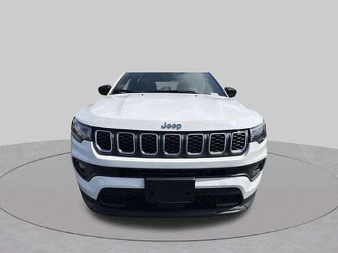 Used 2024 Jeep Compass Latitude AWD/4WD image 41