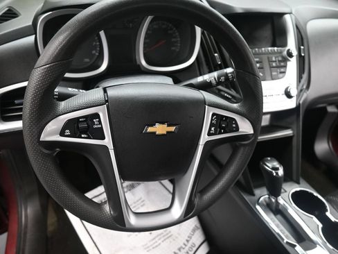 Used 2017 Chevrolet Equinox LT FWD image 22