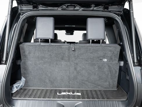 Used 2025 Lexus GX 550 w/ Accessory Package (2T) AWD/4WD image 21