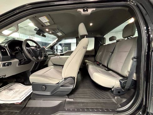 Used 2021 Ford F250 XL w/ STX Appearance Package image 29