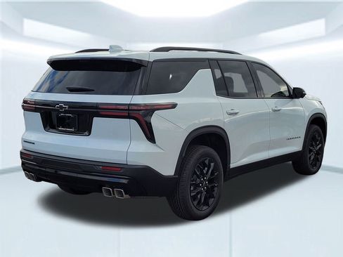 New 2026 Chevrolet Traverse LT w/ Midnight/Sport Edition FWD image 6