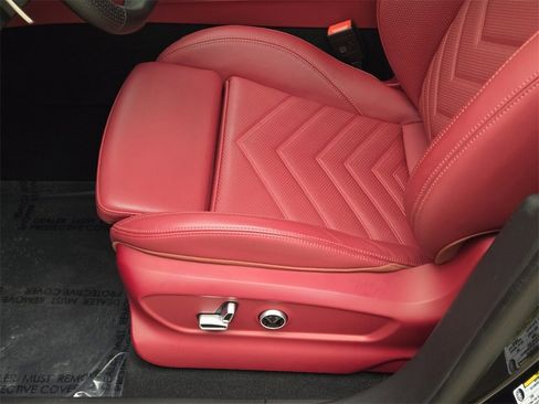 New 2025 Maserati Grecale Modena image 30