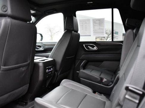 Used 2023 Chevrolet Tahoe Z71 w/ Luxury Package image 20