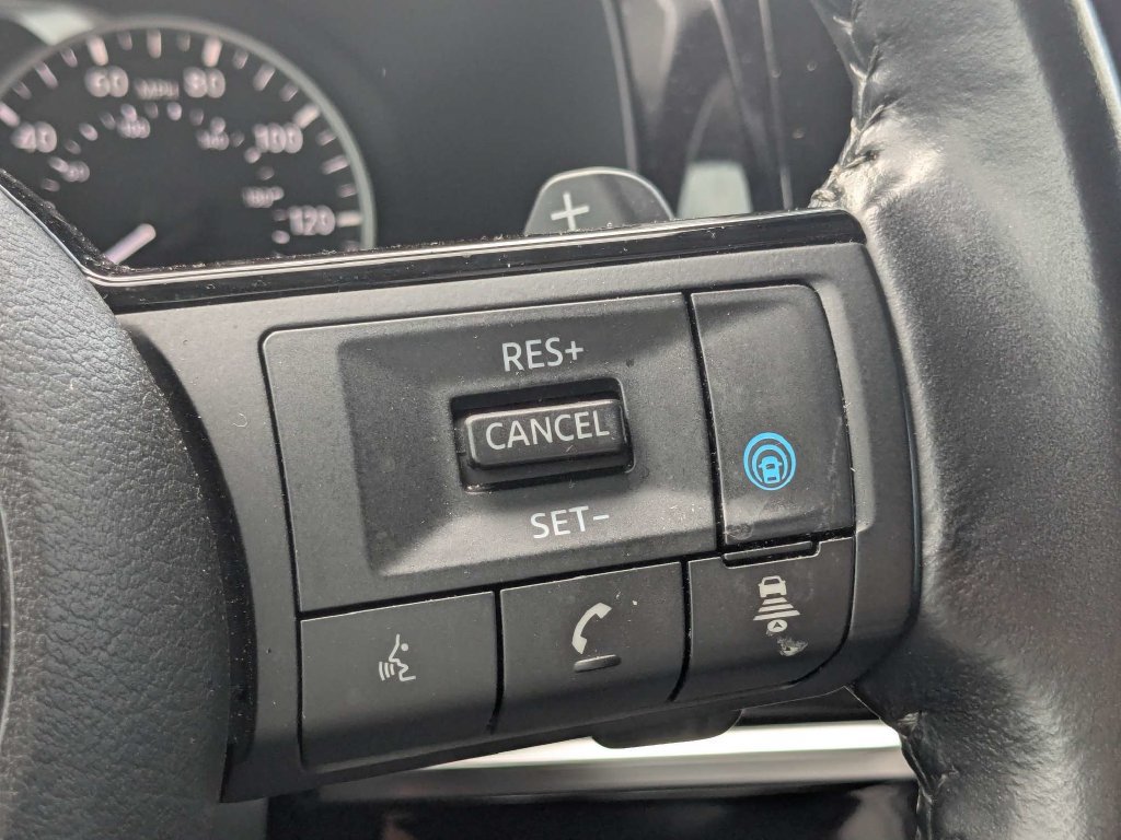 Used 2022 Nissan Pathfinder SV FWD image 37