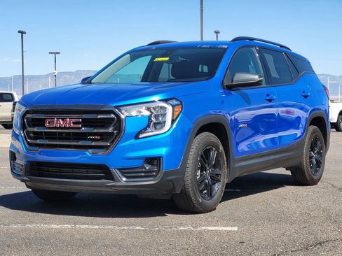 Used 2024 GMC Terrain AT4 w/ Tech Package AWD/4WD image 4