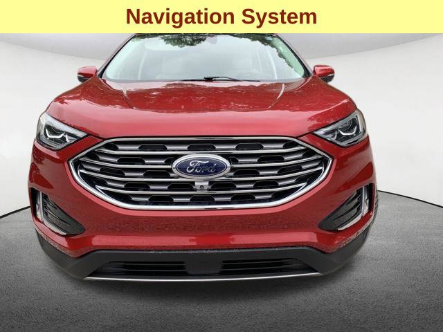 Used 2020 Ford Edge Titanium w/ Equipment Group 301A AWD/4WD image 4