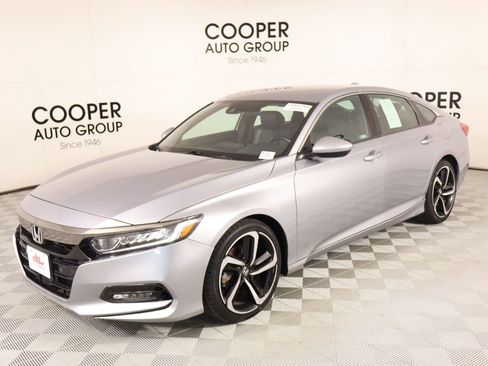 Used 2019 Honda Accord Sport image 9