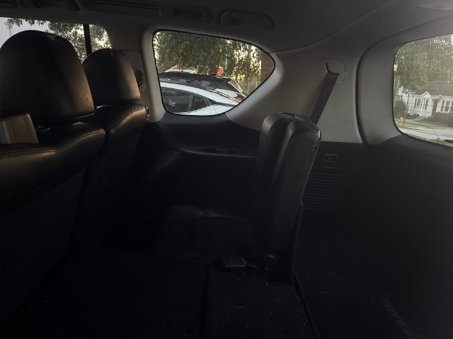 Used 2020 Nissan Armada Platinum w/ Cargo Package RWD image 7