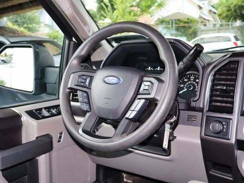 Used 2019 Ford F150 XLT AWD/4WD image 18