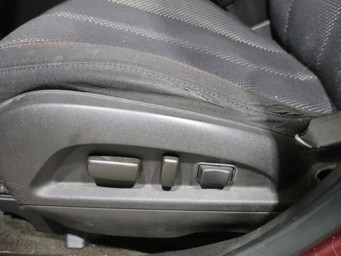 Used 2011 Chevrolet Equinox LT w/ Driver Convenience Package FWD image 11