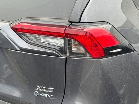 Used 2025 Toyota RAV4 XLE image 7