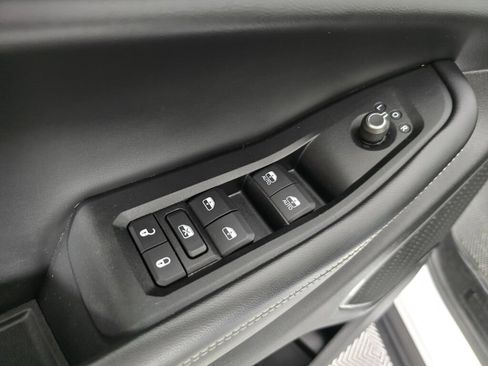 Used 2023 Jeep Grand Cherokee 4WD 4xe image 21