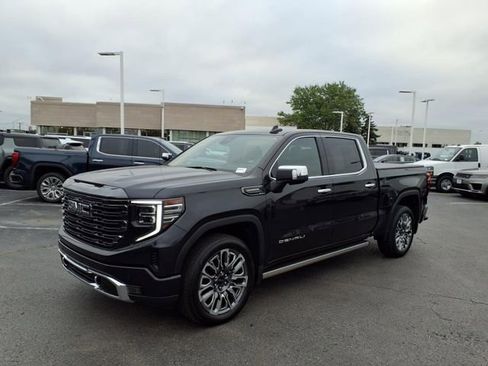 Used 2024 GMC Sierra 1500 Denali Ultimate image 13