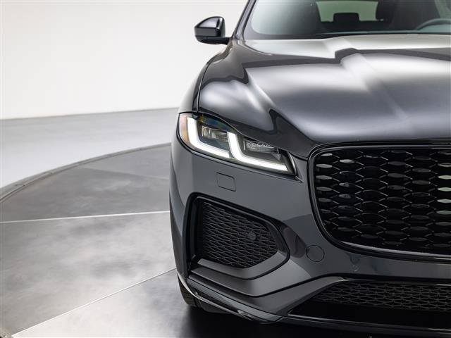 New 2025 Jaguar F-PACE R-Dynamic S AWD/4WD image 10