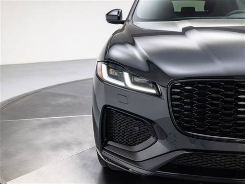 New 2025 Jaguar F-PACE R-Dynamic S AWD/4WD image 10