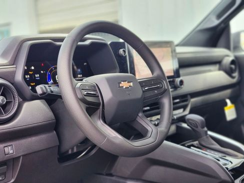 New 2026 Chevrolet Colorado W/T w/ WT Custom Package AWD/4WD image 17