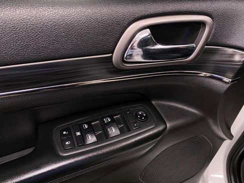 Used 2019 Jeep Grand Cherokee Limited X AWD/4WD image 31