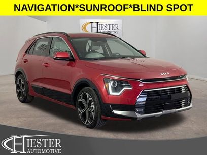 Used 2023 Kia Niro EX Touring