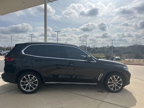Certified 2023 BMW X5 xDrive40i image 11