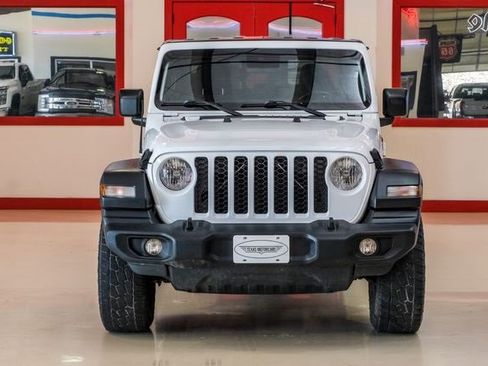 Used 2020 Jeep Gladiator Sport w/ Quick Order Package 24S image 9