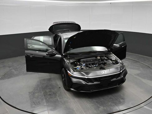 New 2026 Hyundai Elantra SEL Sport Premium FWD image 39